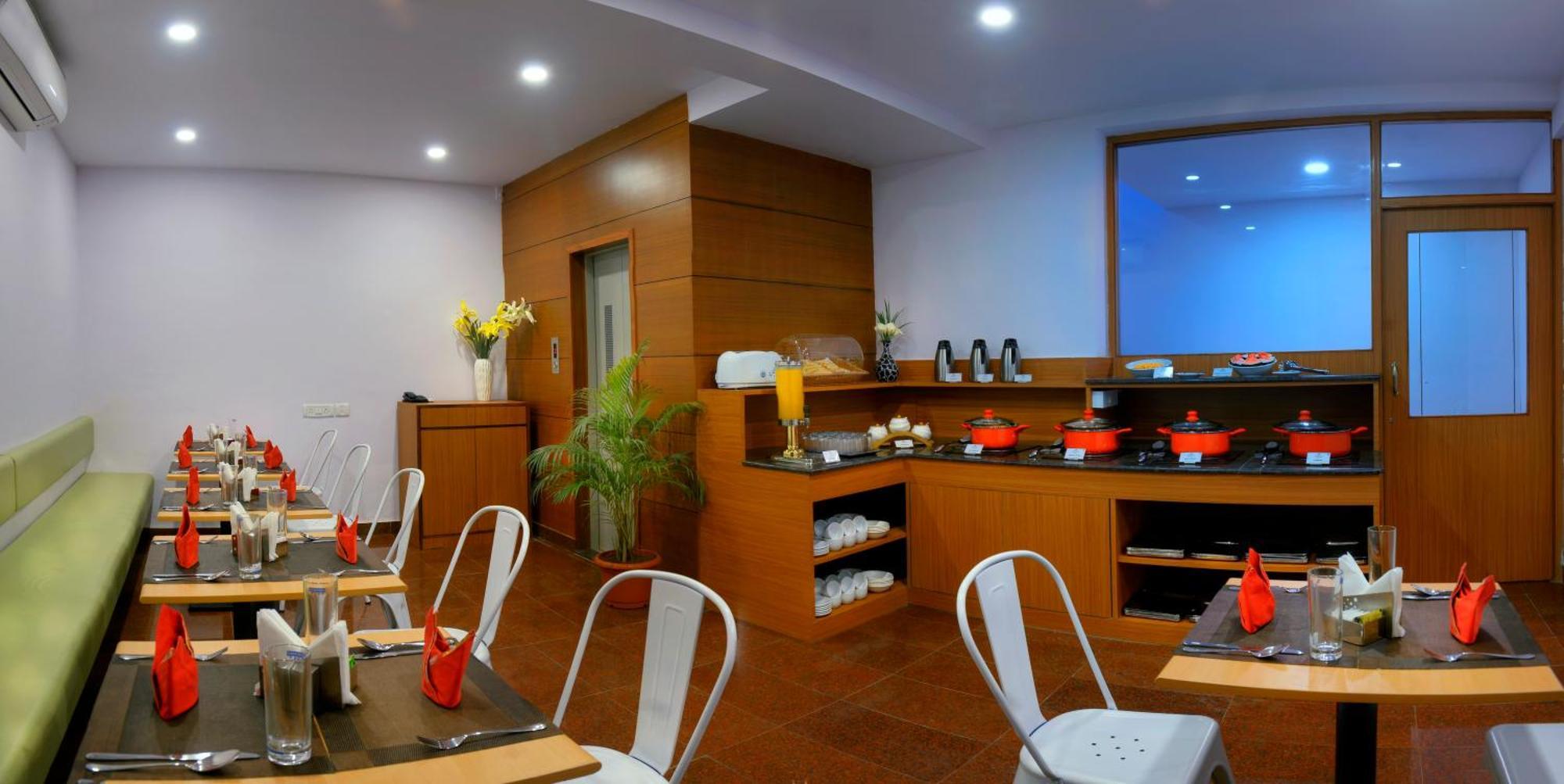 Treehouse Neptune Inn Panaji Esterno foto